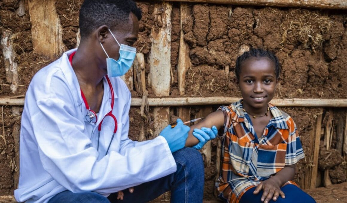 La vacuna contra la malaria llega a los niños de Camerún