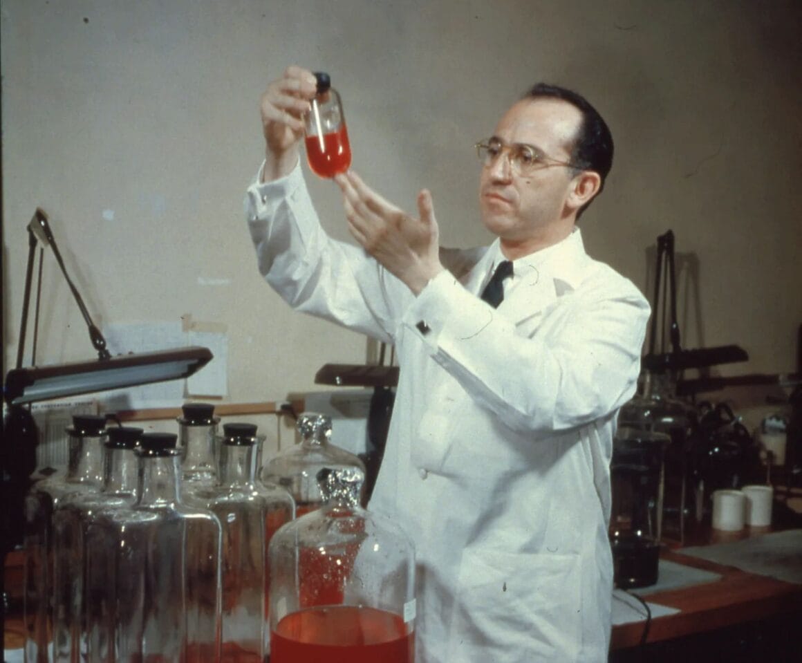 El doctor Jonas Salk
