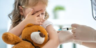 Las vacunas han salvado millones de vidas y la ciencia ha confirmado que no tienen relación con el autismo, desmontando uno de los mayores mitos de la salud pública