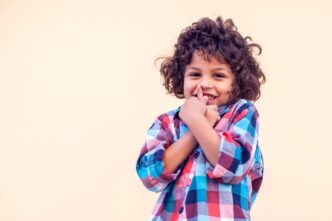El diagnóstico de autismo en niños se ha disparado en EE. UU., y la ciencia tiene cada vez más claro por qué