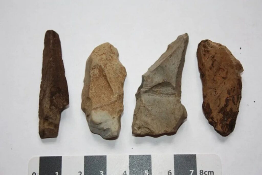 herramientas-liticas-paleolitico-isla-skye | Planeta 16 En la isla de Skye se encontraron diversas herramientas de piedra que datan del Paleolítico
