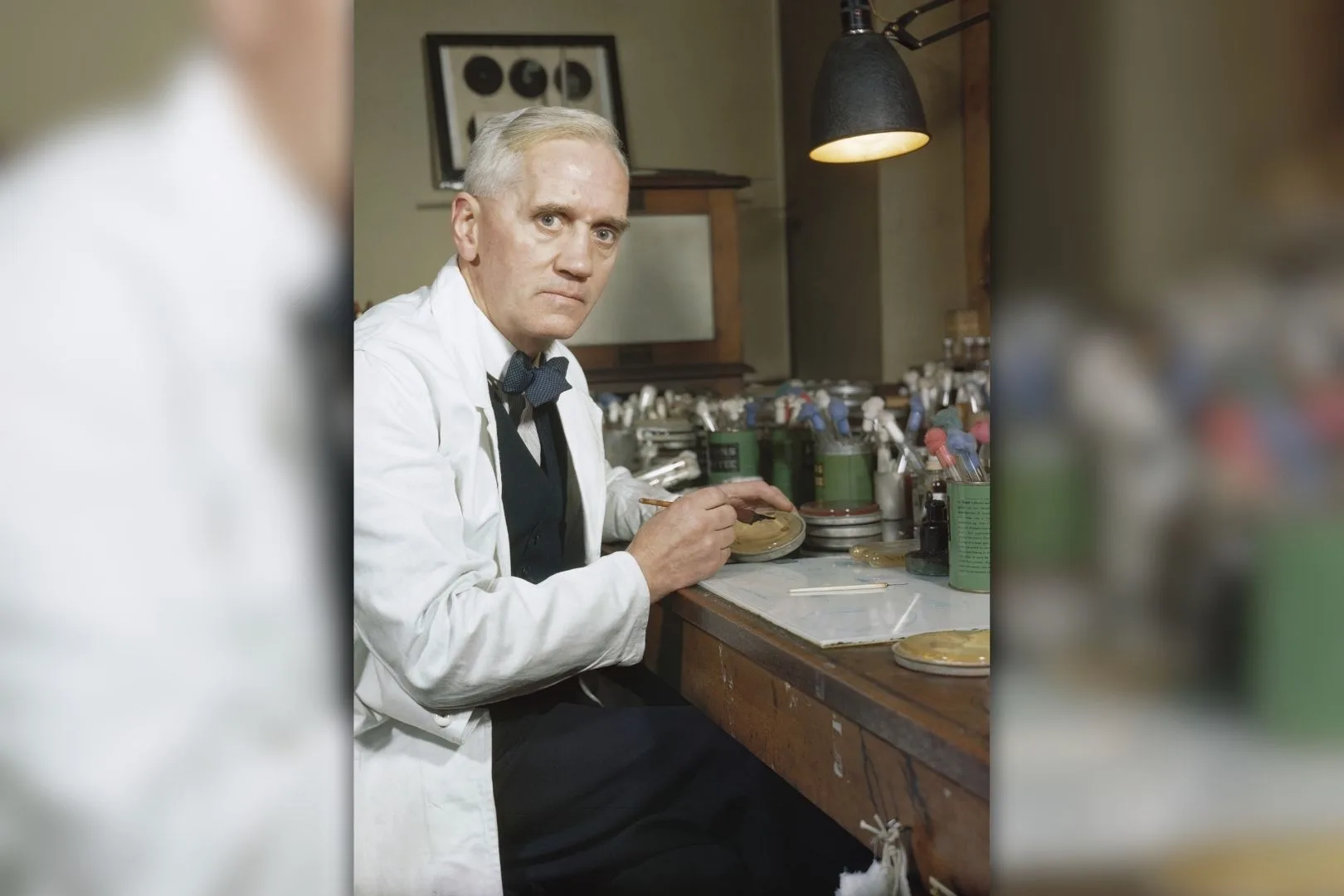 Lo que comenzó como una simple anomalía en un laboratorio terminó convirtiéndose en uno de los avances científicos más importantes del siglo XX