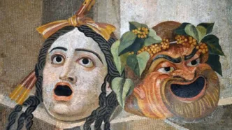 Mosaico del siglo II d. C. con dos máscaras teatrales apoyadas sobre un pedestal en esquina