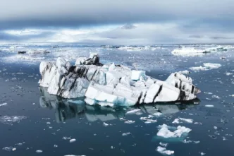 Mientras el deshielo del permafrost avanza, un nuevo estudio revela un hallazgo que podría reescribir los pronósticos climáticos más alarmistas | Planeta 16 Mientras el deshielo del permafrost avanza, un nuevo estudio revela un hallazgo que podría reescribir los pronósticos climáticos más alarmistas